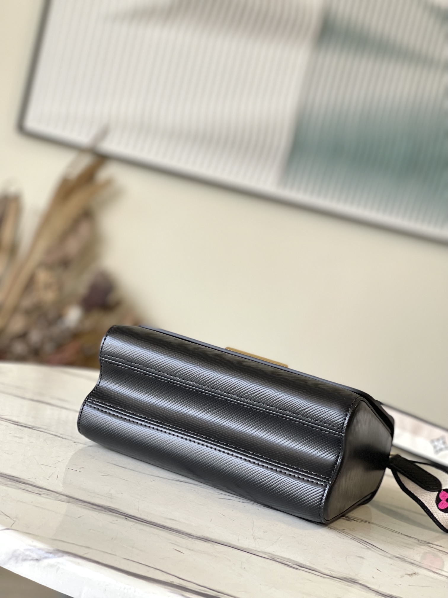 Louis Vuitton Black M21554 Twist MM