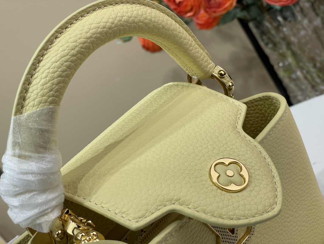 M11351 Capucines East-West Mini