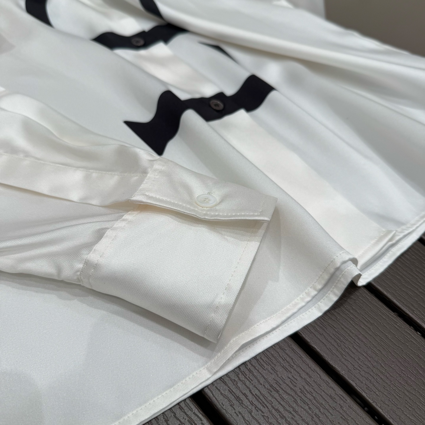 Loewe 2025 Spring/Summer Logo Print Loose Silk Satin Shirt