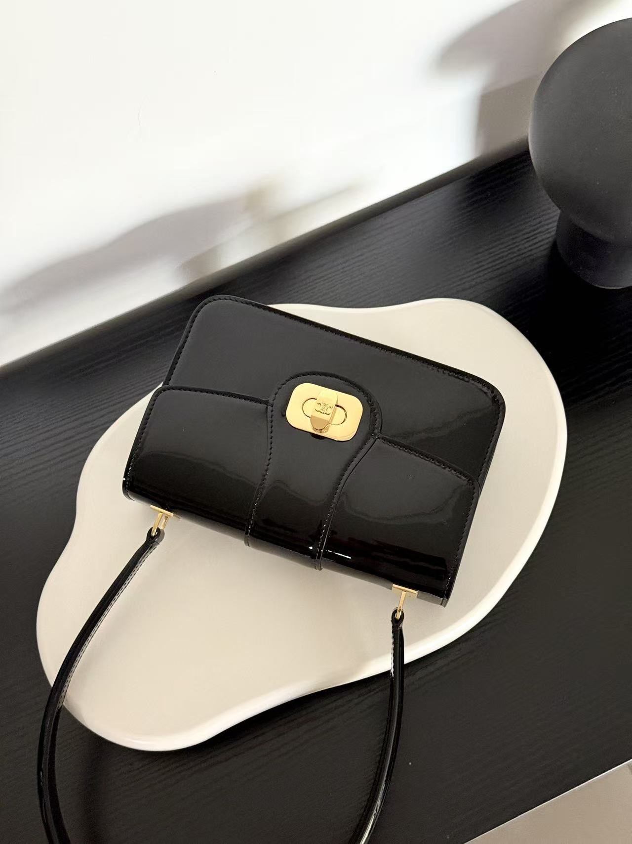 CELINE Josephine Spring Underarm Bag