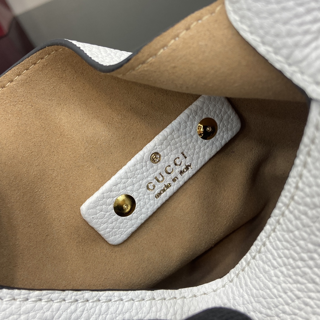 Gucci Softbit Shoulder Bag