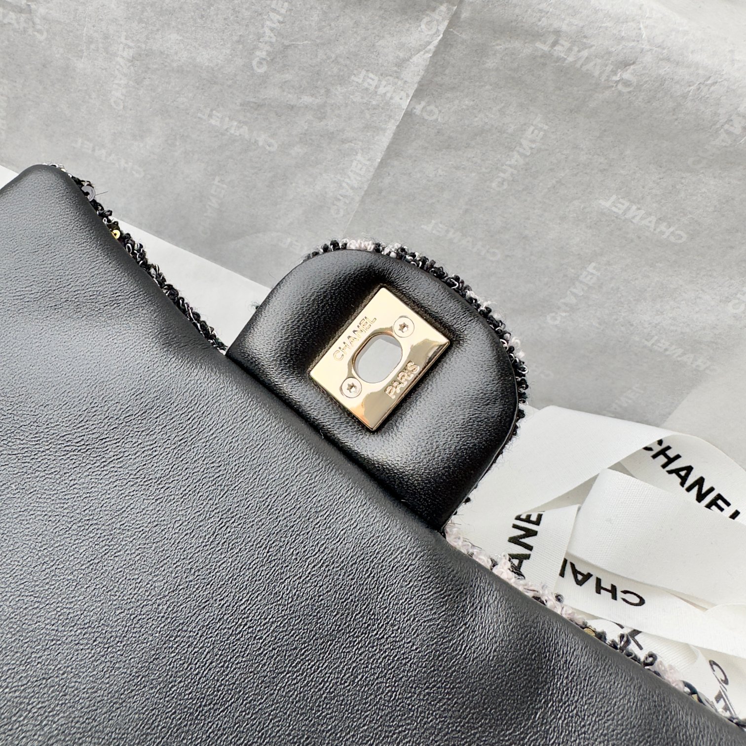 Sequin chain bag-black