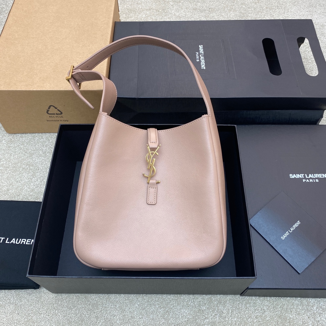 SAINT LAURENT ROSE Hobo in Blush Rose