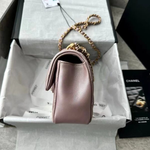 24P new pearl mini cf chain bag