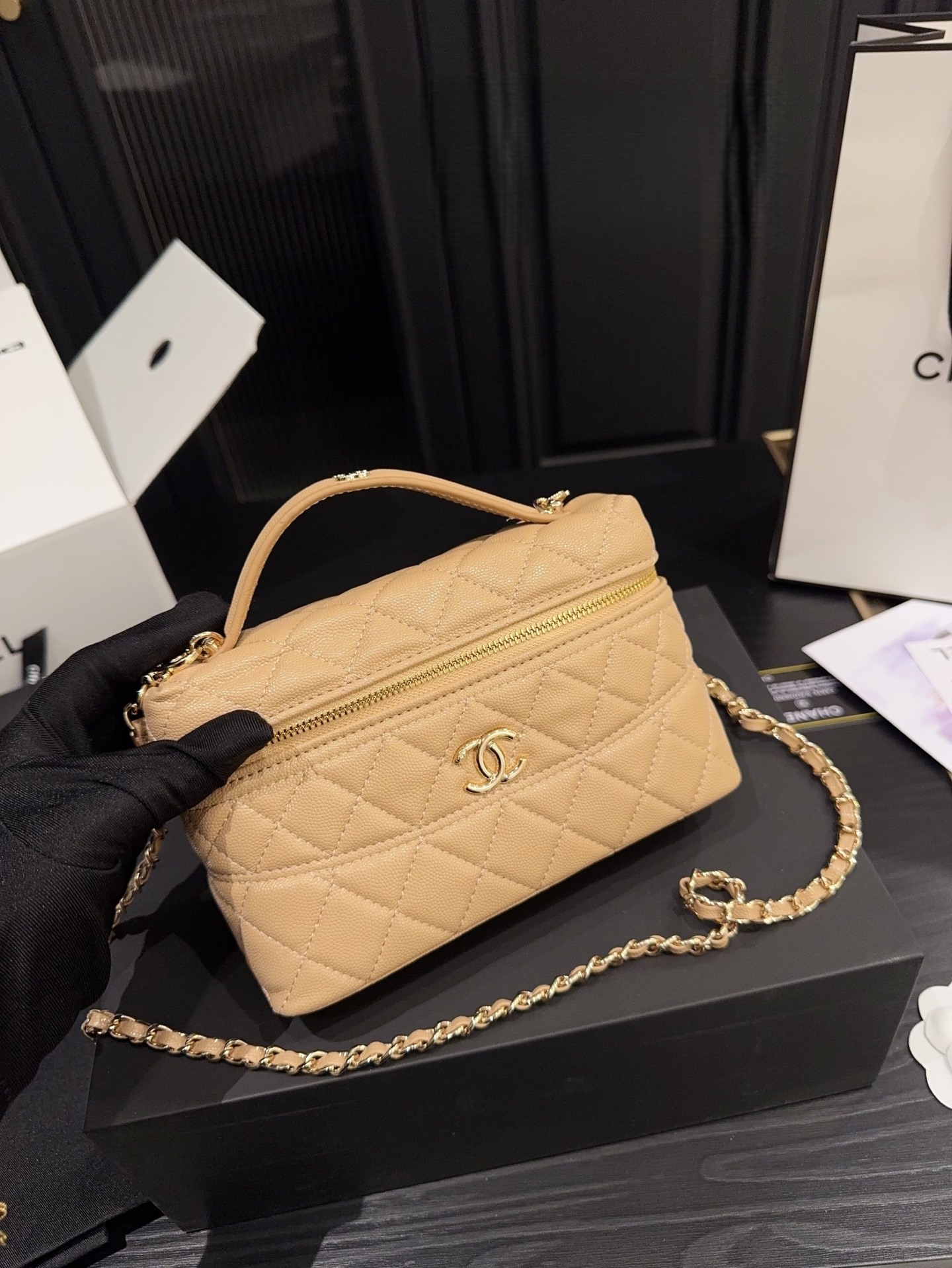 Chanel 25C LP Box Bag – Caramel