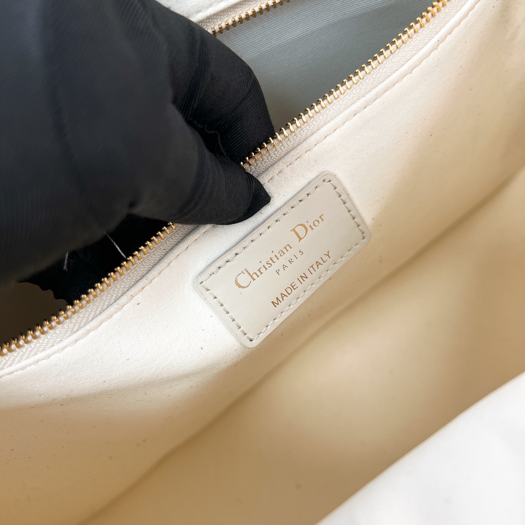 BookTote Full Leather Jumbo Woven Tote M1324