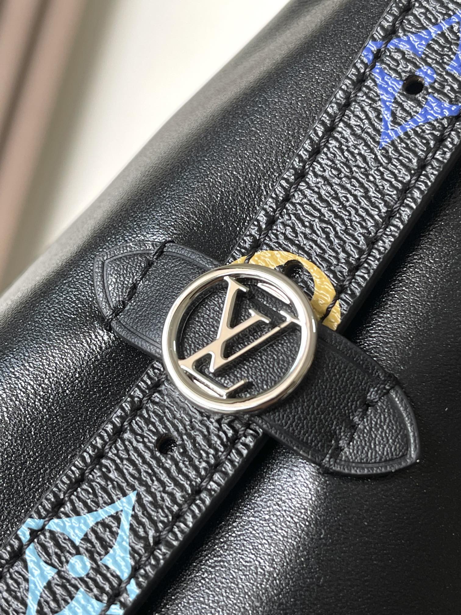 M13105 LV x TM CarryAll Vibe MM