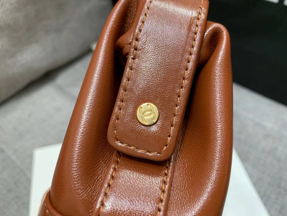 CHANEL Shiny Lambskin Cocodoc Top Handle Bag