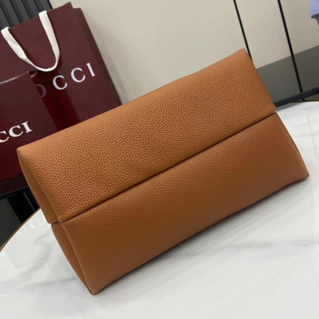 Gucci Softbit Shoulder Bag