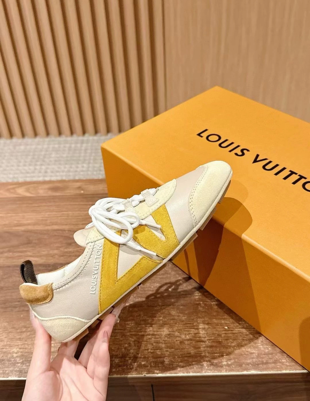 LOUIS VUITTON New Women Sneaker