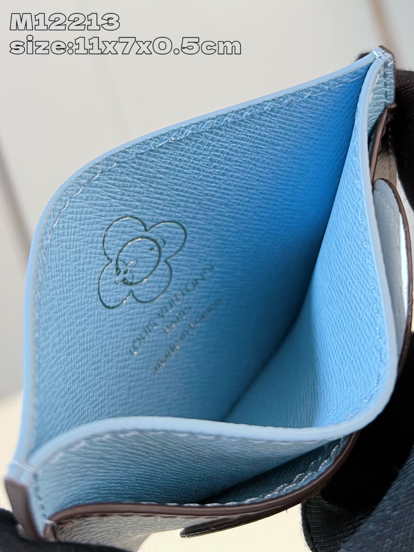 LV-M12213-Business card holder