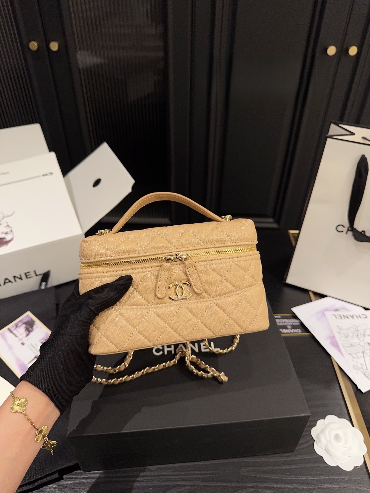 Chanel 25C LP Box Bag – Caramel