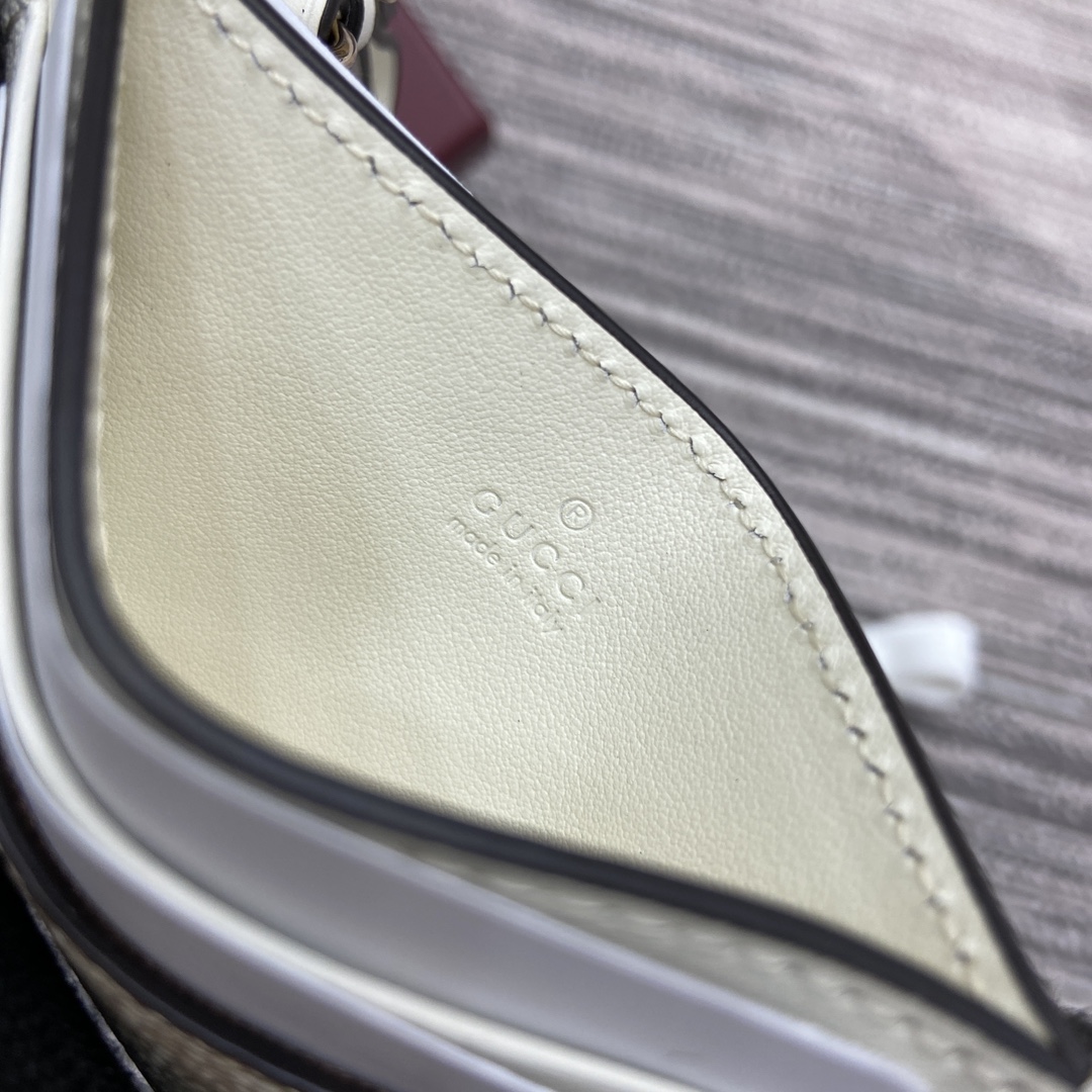 GG Emblem card case with strap-819121