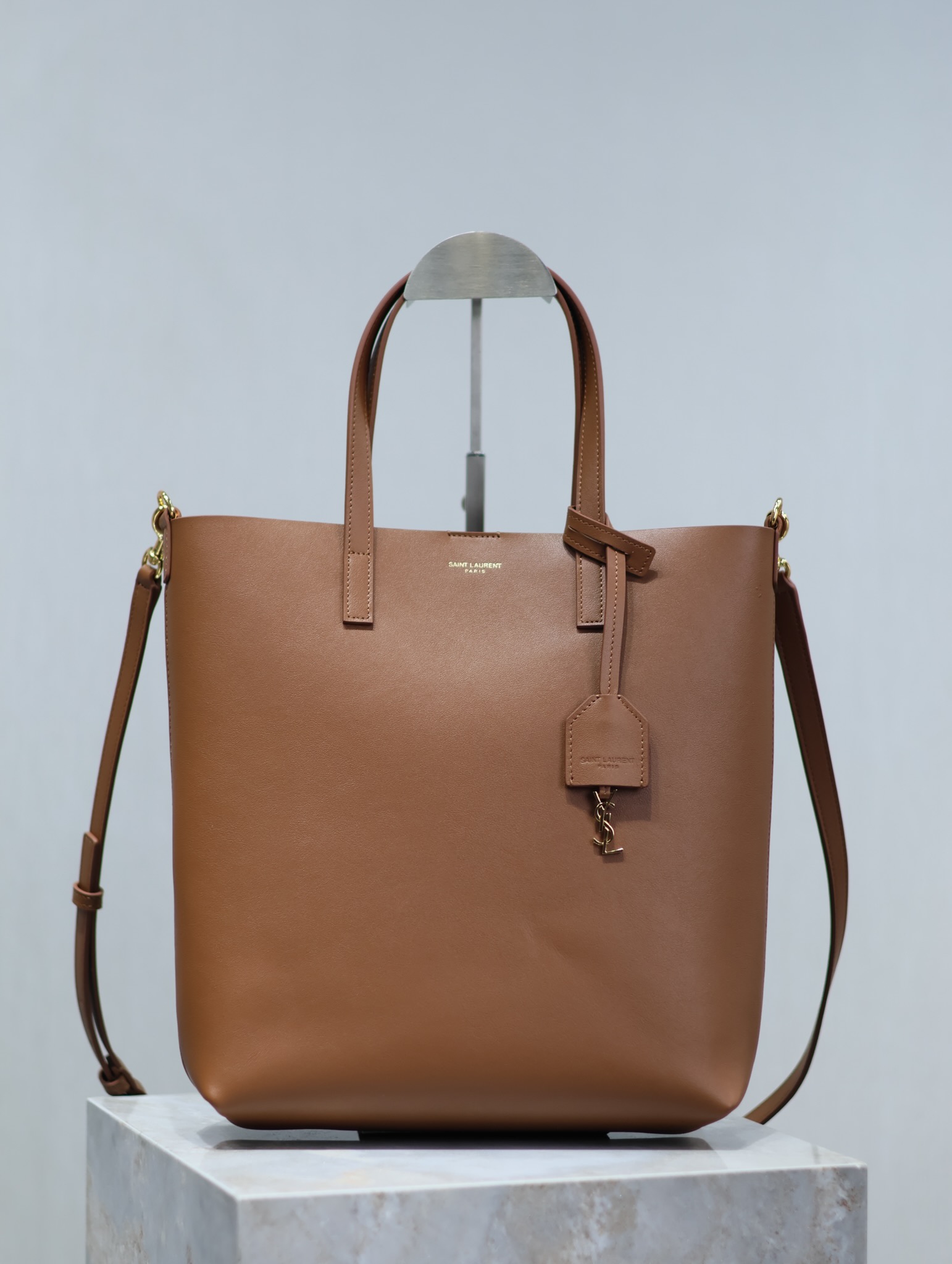 Caramel color Shopping tote bag