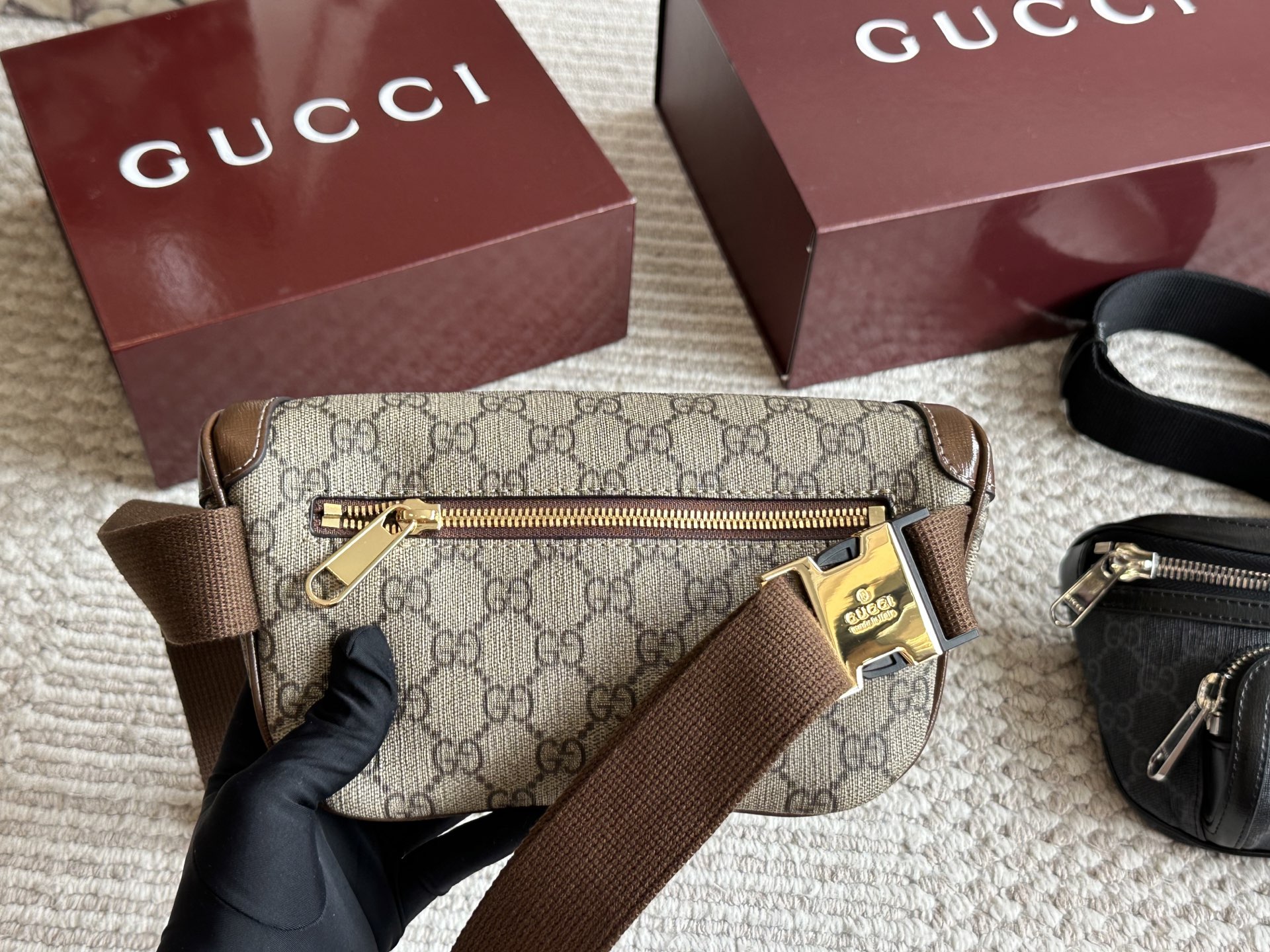 GUCCI Supreme medium belt bag