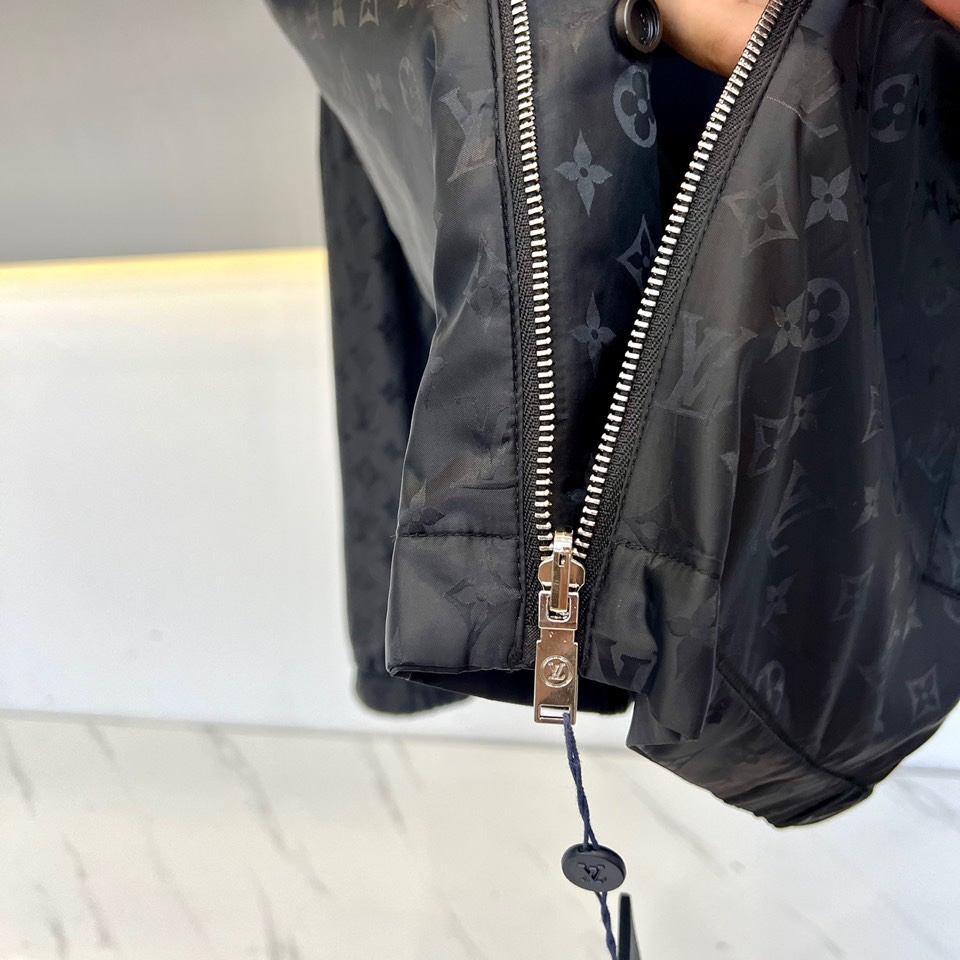 Louis V-2024 Autumn/Winter Newest Hooded Reversible Jacket.