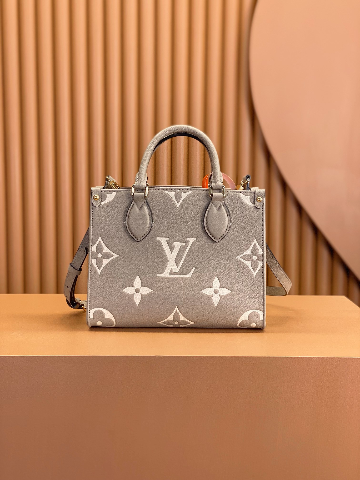 Louis Vuitton Onthego PM M45779 Dove Cream