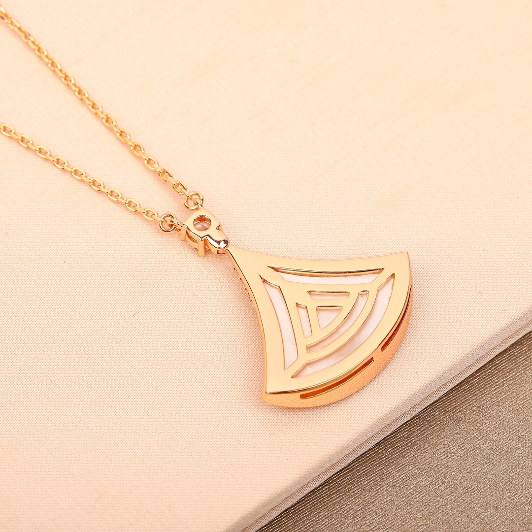 18K rose gold necklace