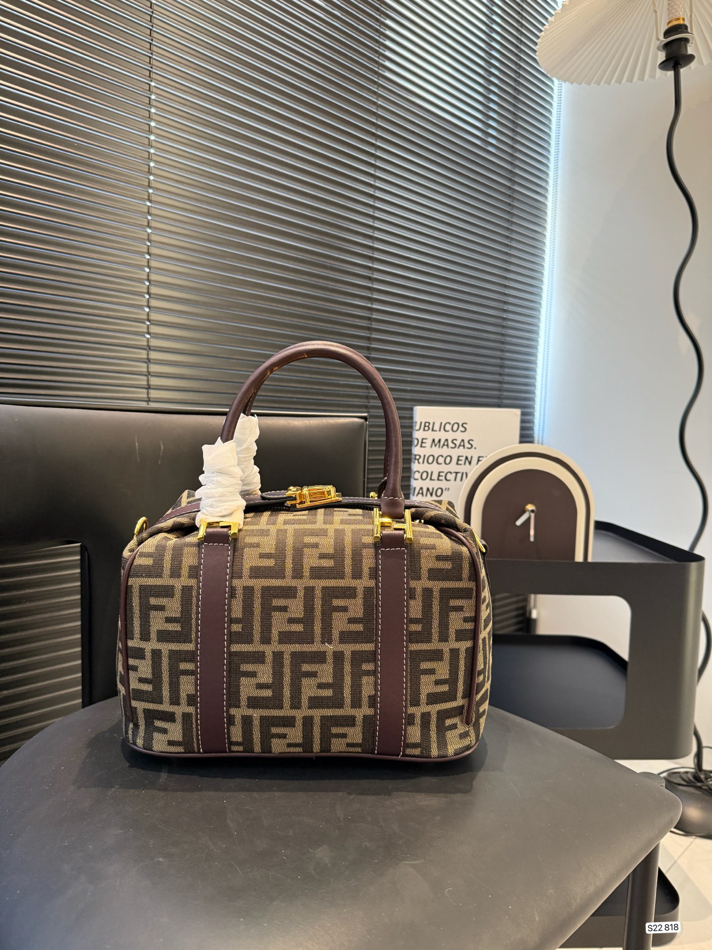 Fendi Vintage-Style Boston Bag – Retro Elegance