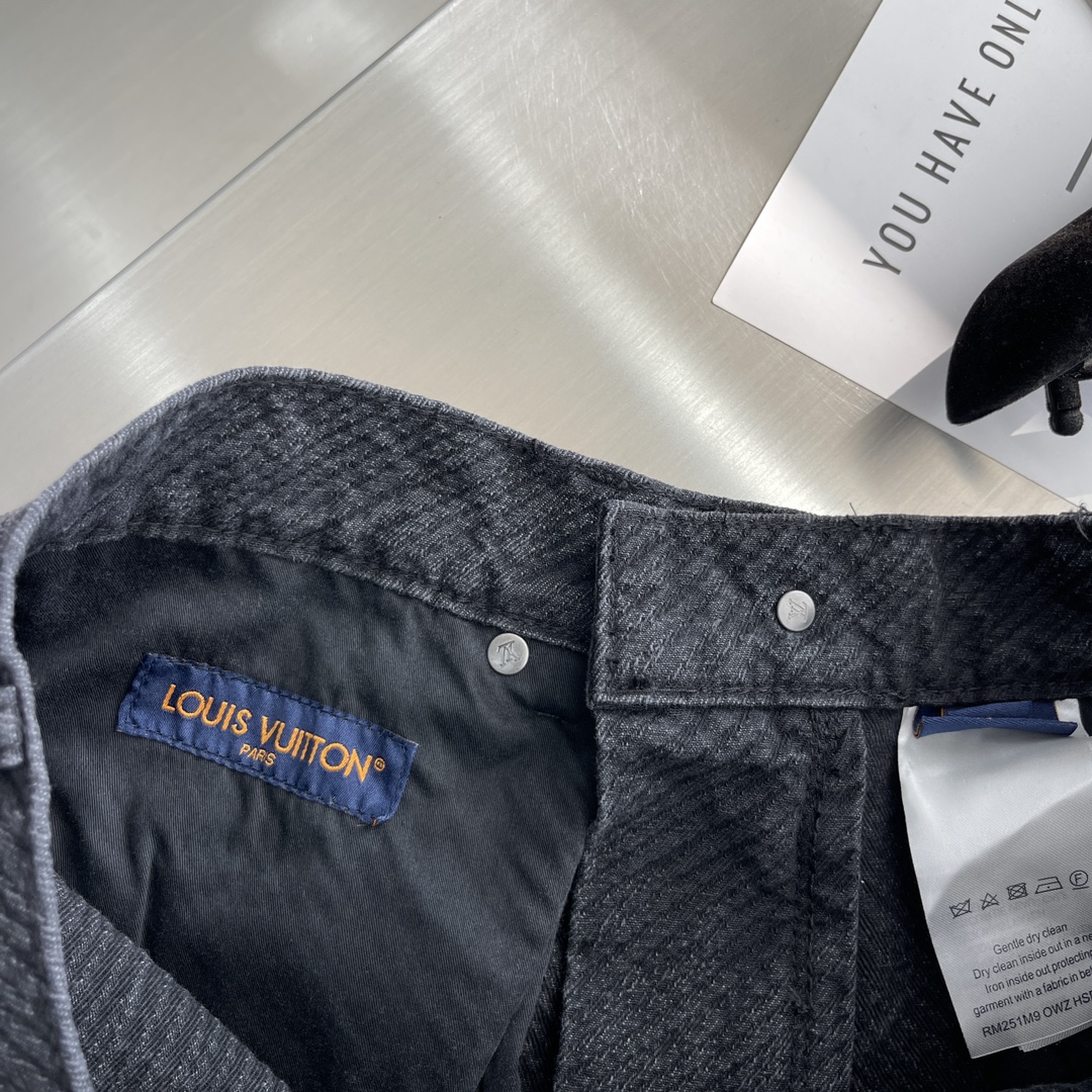 Louis Vuitton 2024 Fall/Winter New Logo Denim Pants