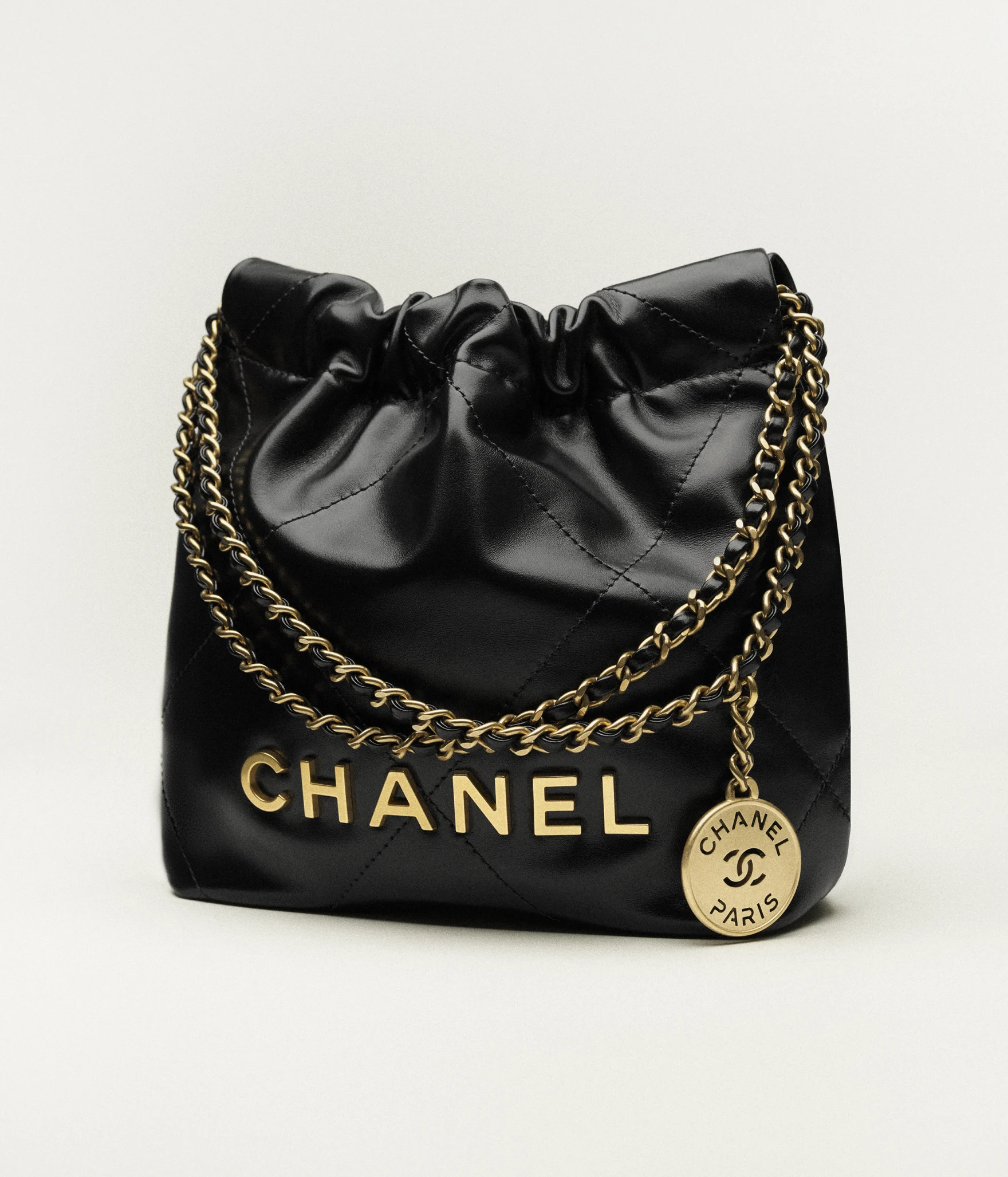 CHANEL 22 Handbag