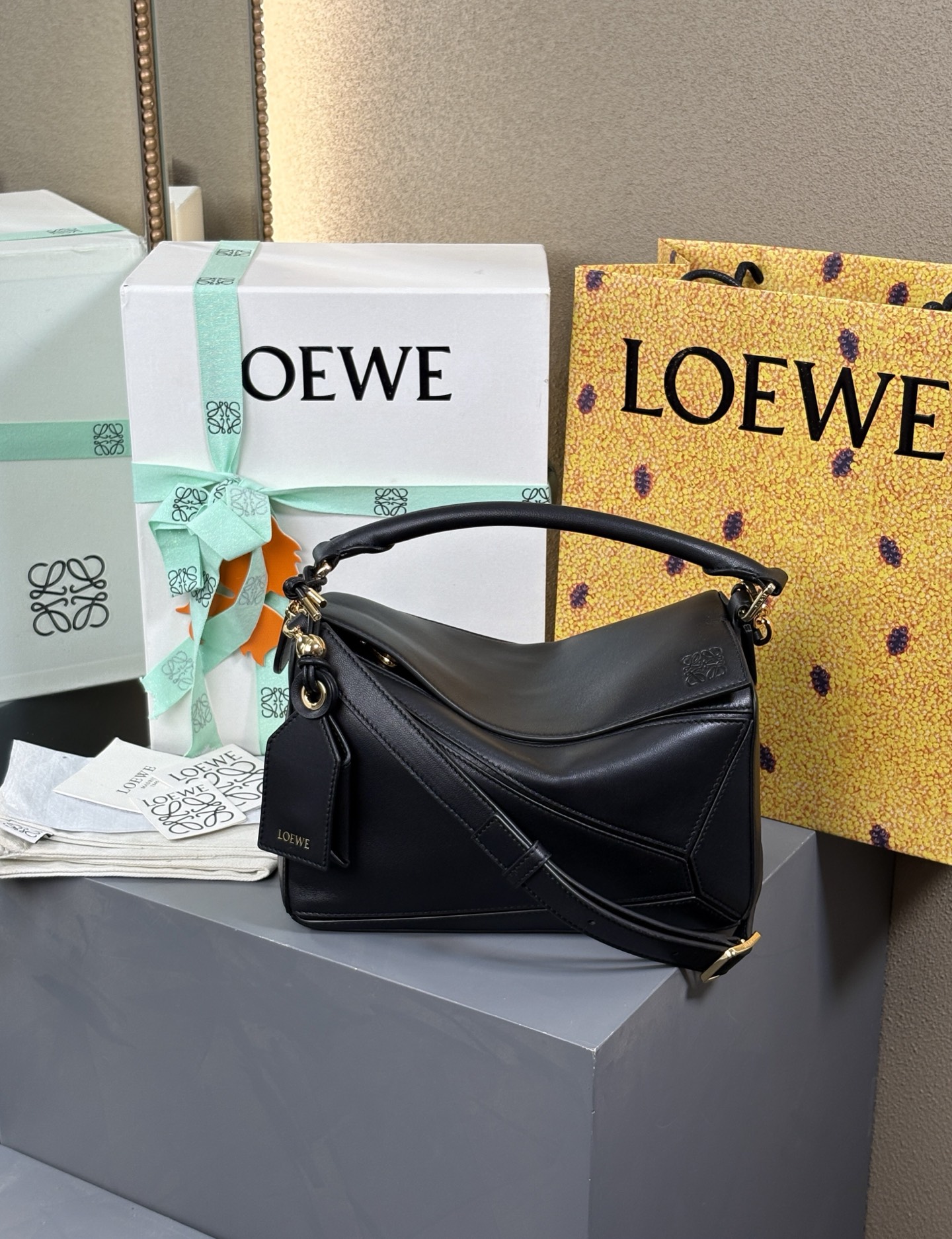 Loewe Puzzle bag in nappa lambskin-small