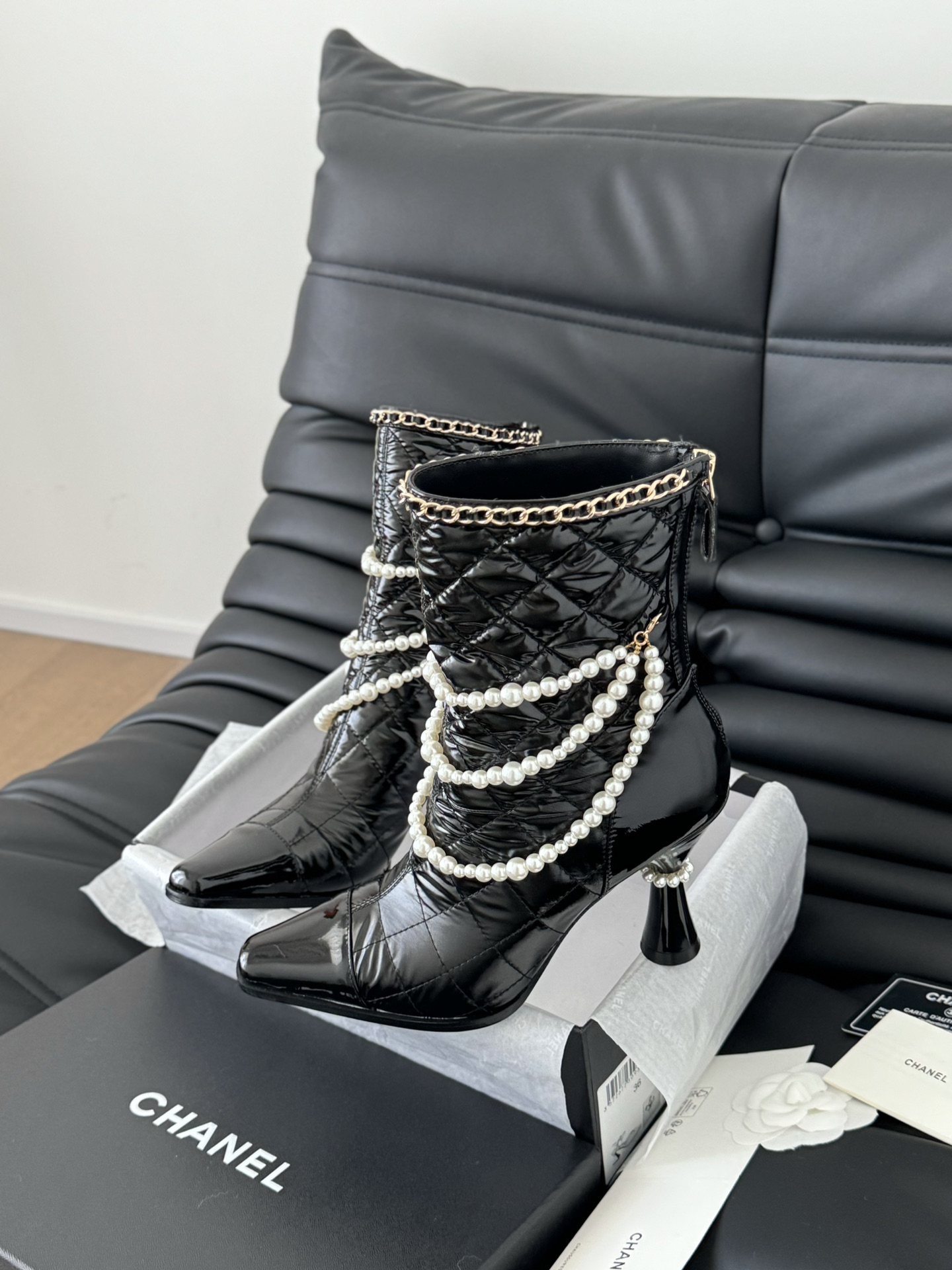 Chane* new autumn/winter boots-black