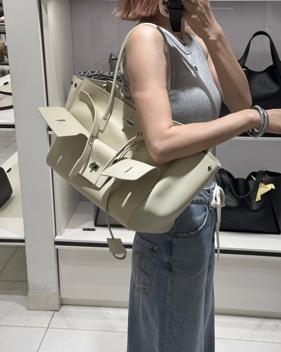 Balenciaga-Bel Air Medium Carry All Bag in Soya