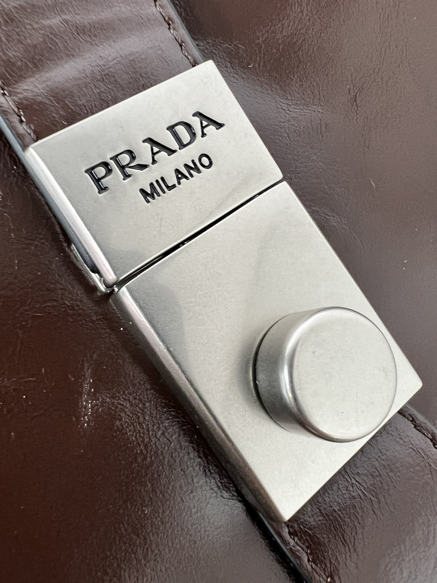 Prada- 2025 Oil-Wax Leather Signature Bag 1BG563 -Brown