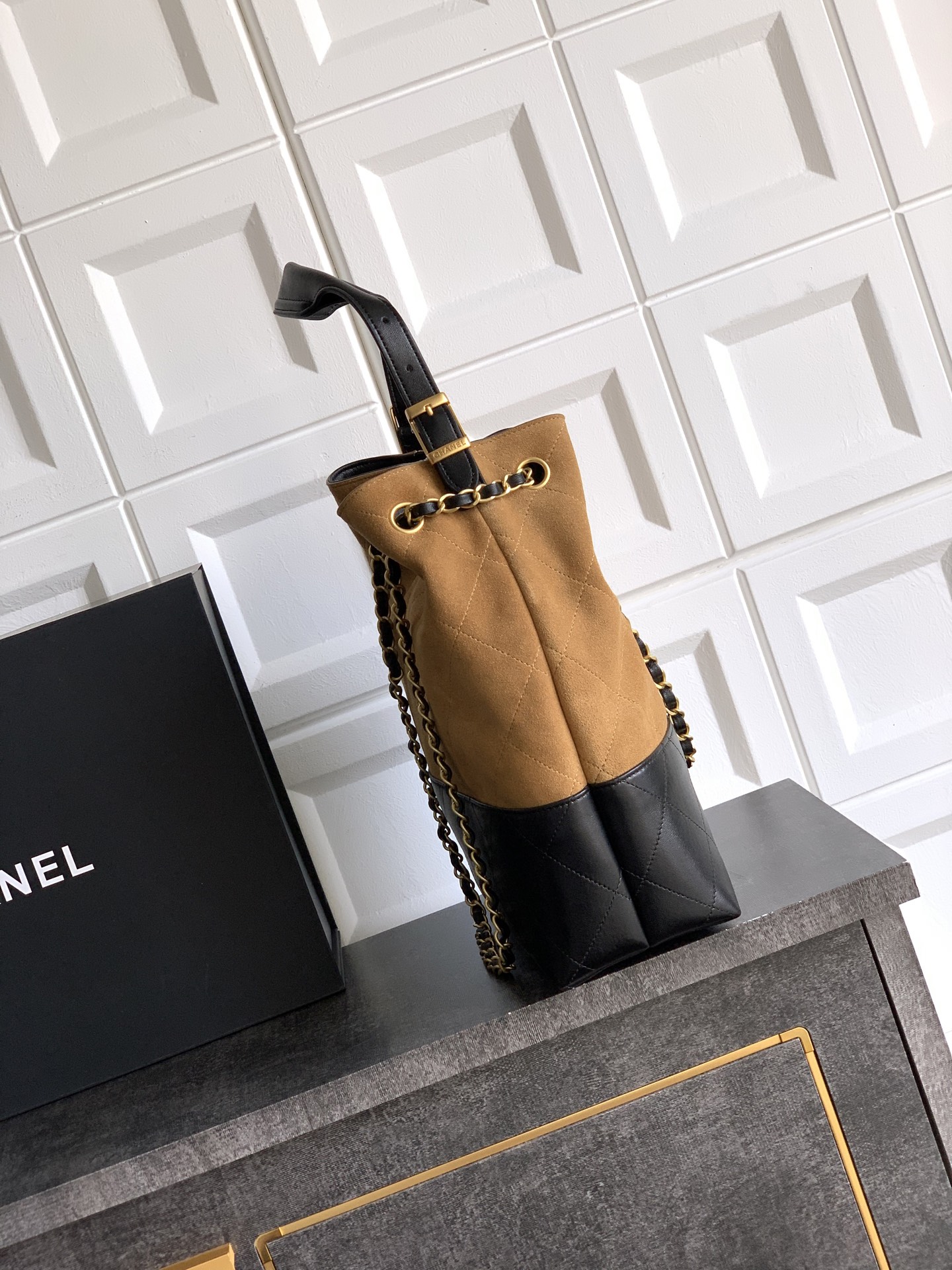 CHANEL Suede Calfskin, Shiny Lambskin & Gold-Tone Metal Beige & Black