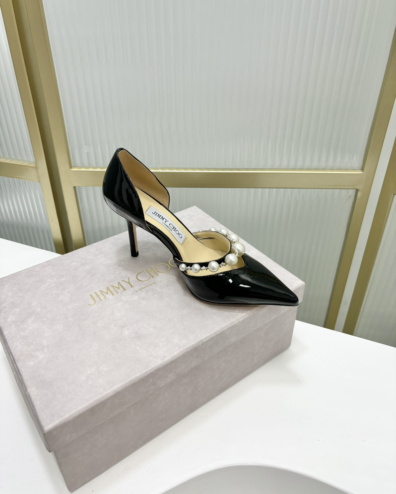 Jimmy choo Temperament and versatile hollow high heels