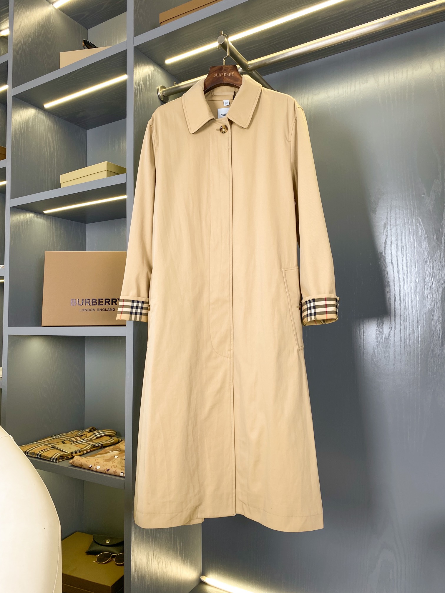 BurBerry Loose lightweight coat