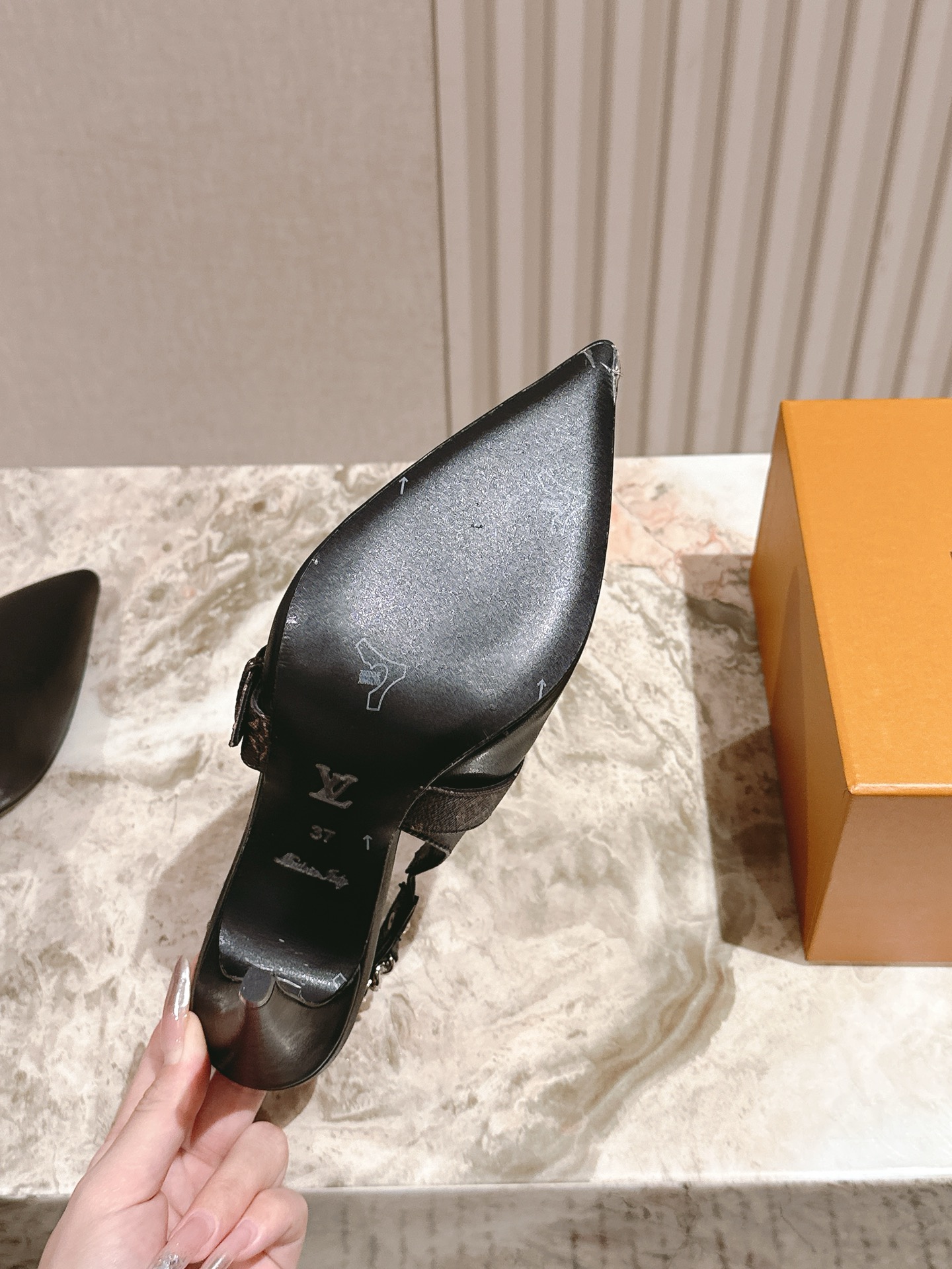 LV New Arrival – Spring/Summer Mary Jane Shoes