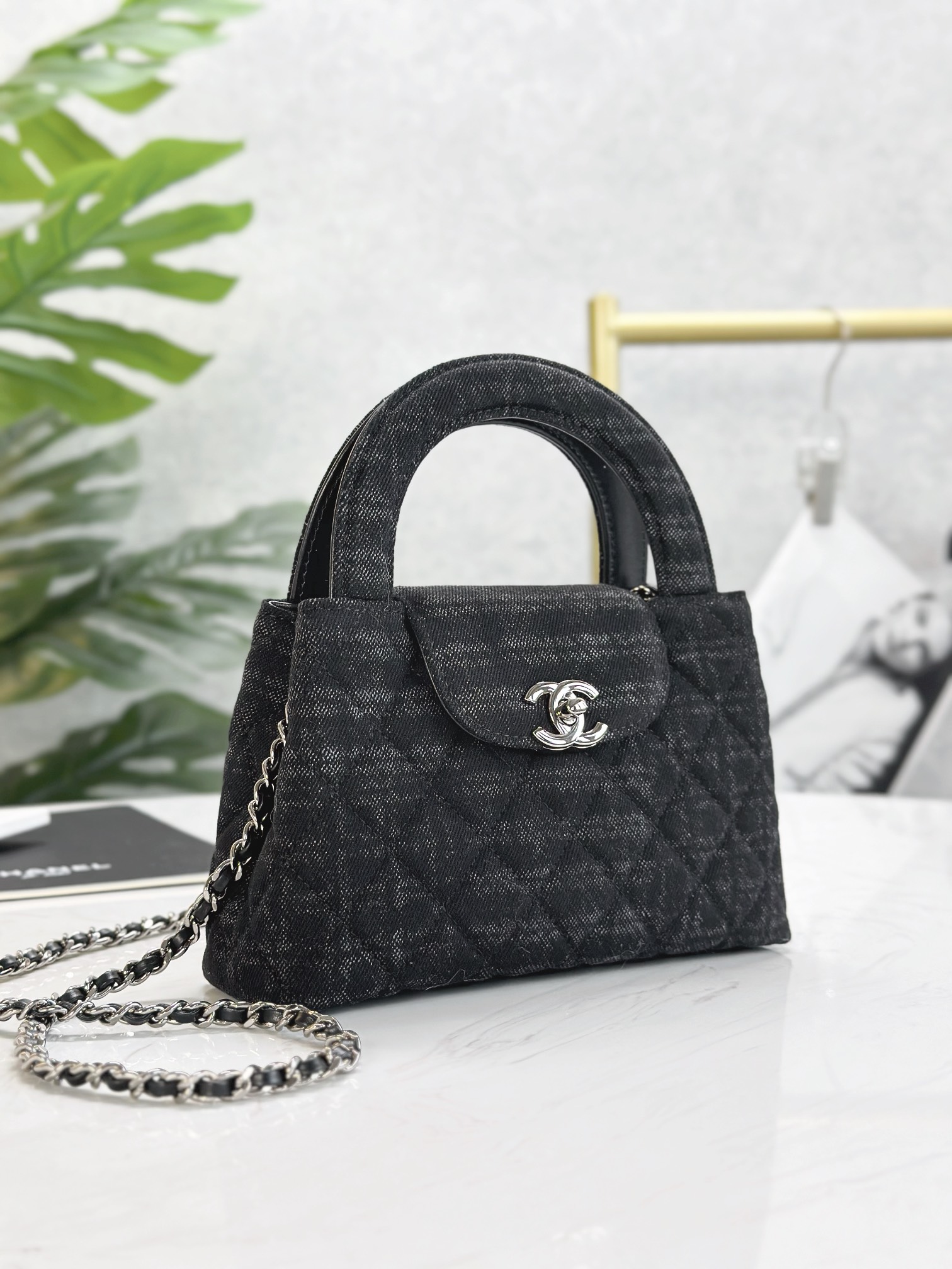 CHANEL 24A Black denim Kelly