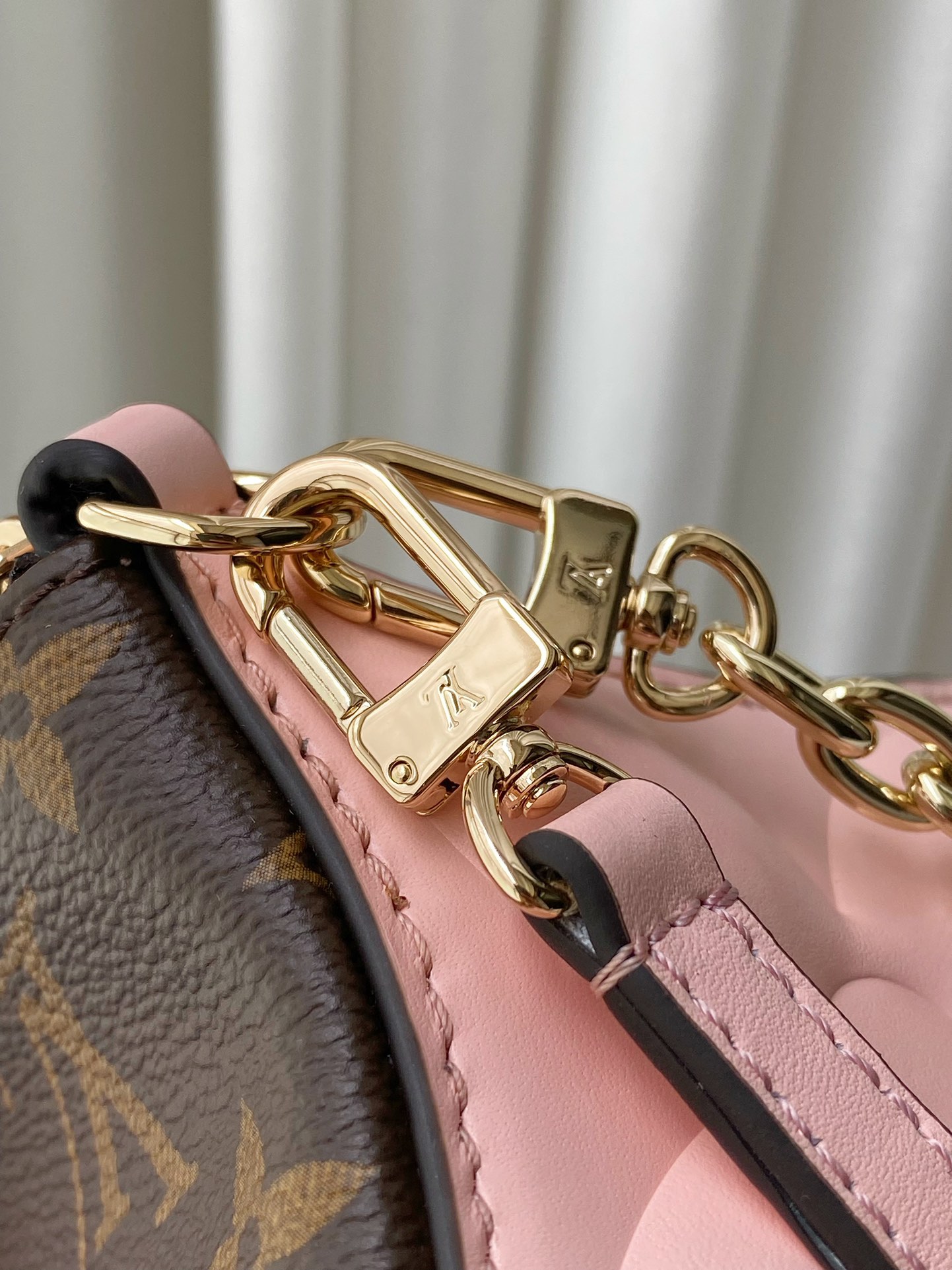 Louis Vuitton M11303 Bloom Pouch Rose Jasmin Pink