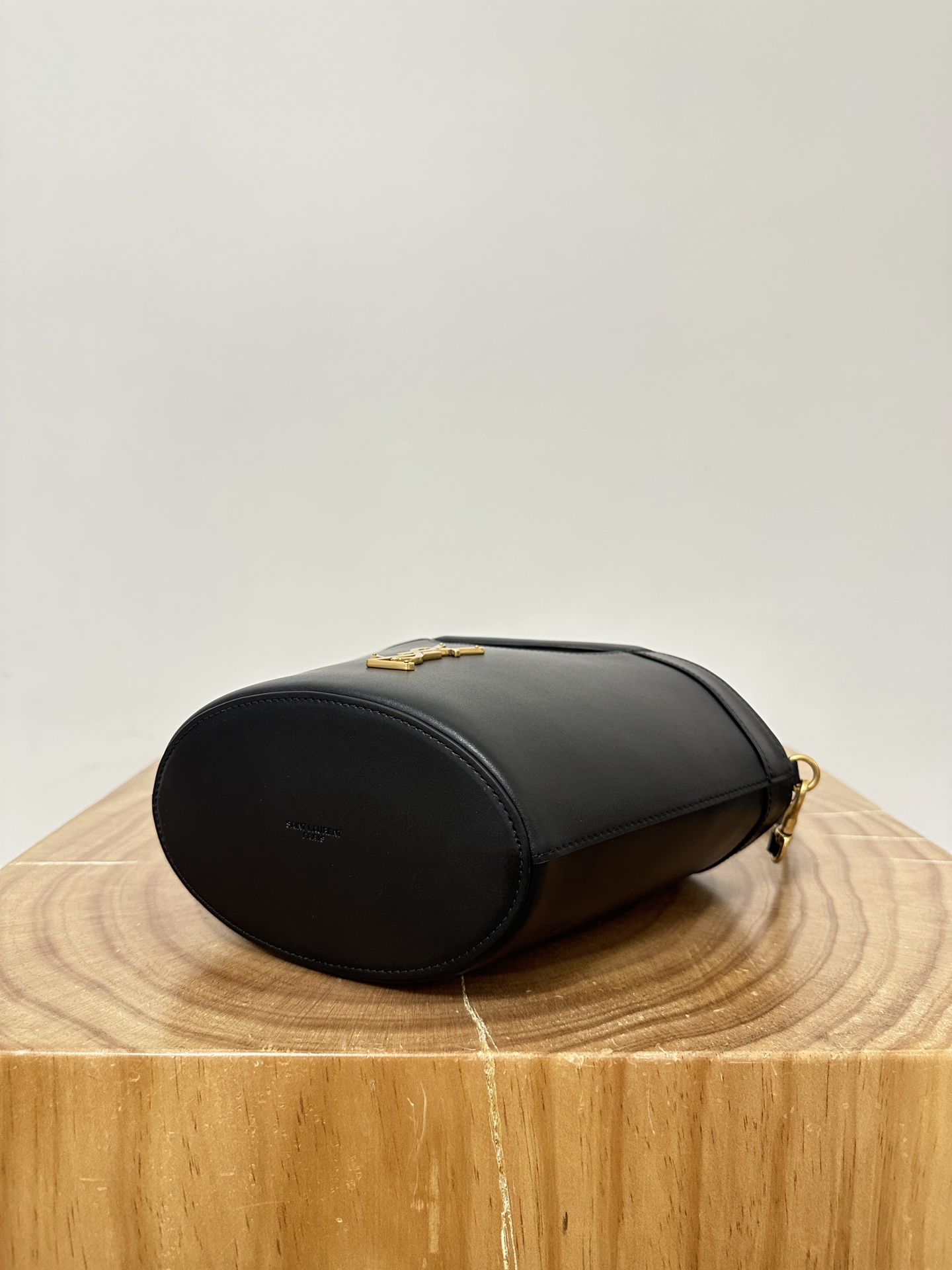 The latest mini tote basket bag