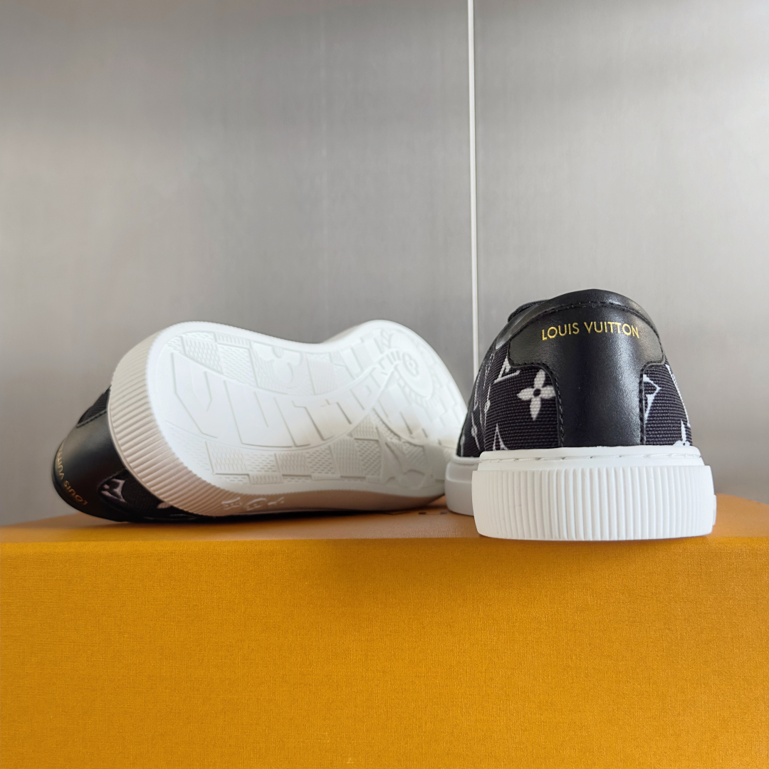 LV Lagoon Denim Monogram Embossed Canvas Sneakers-cherry