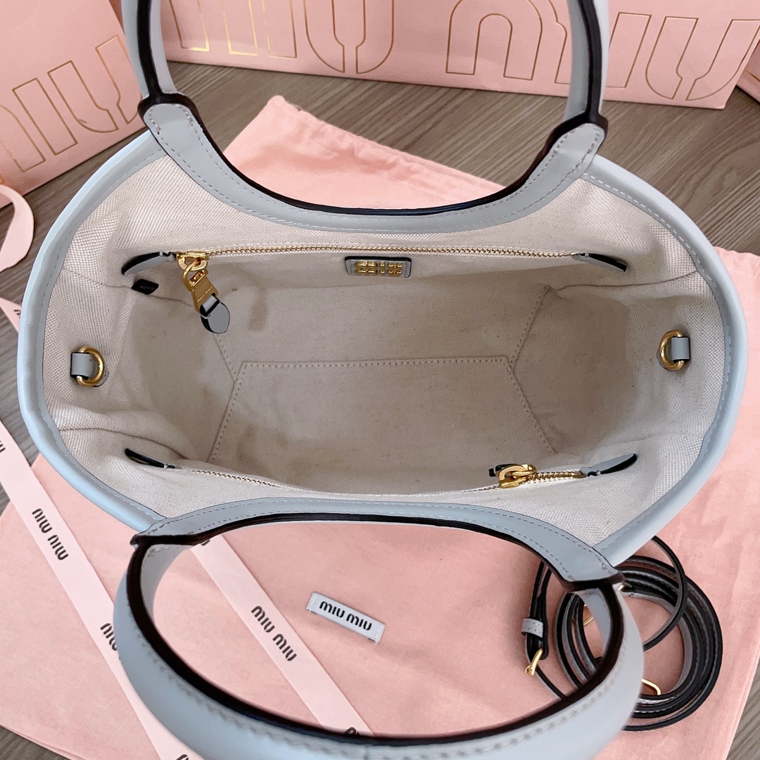 MIUMIU-5BG288 New Isetan Exclusive Tote