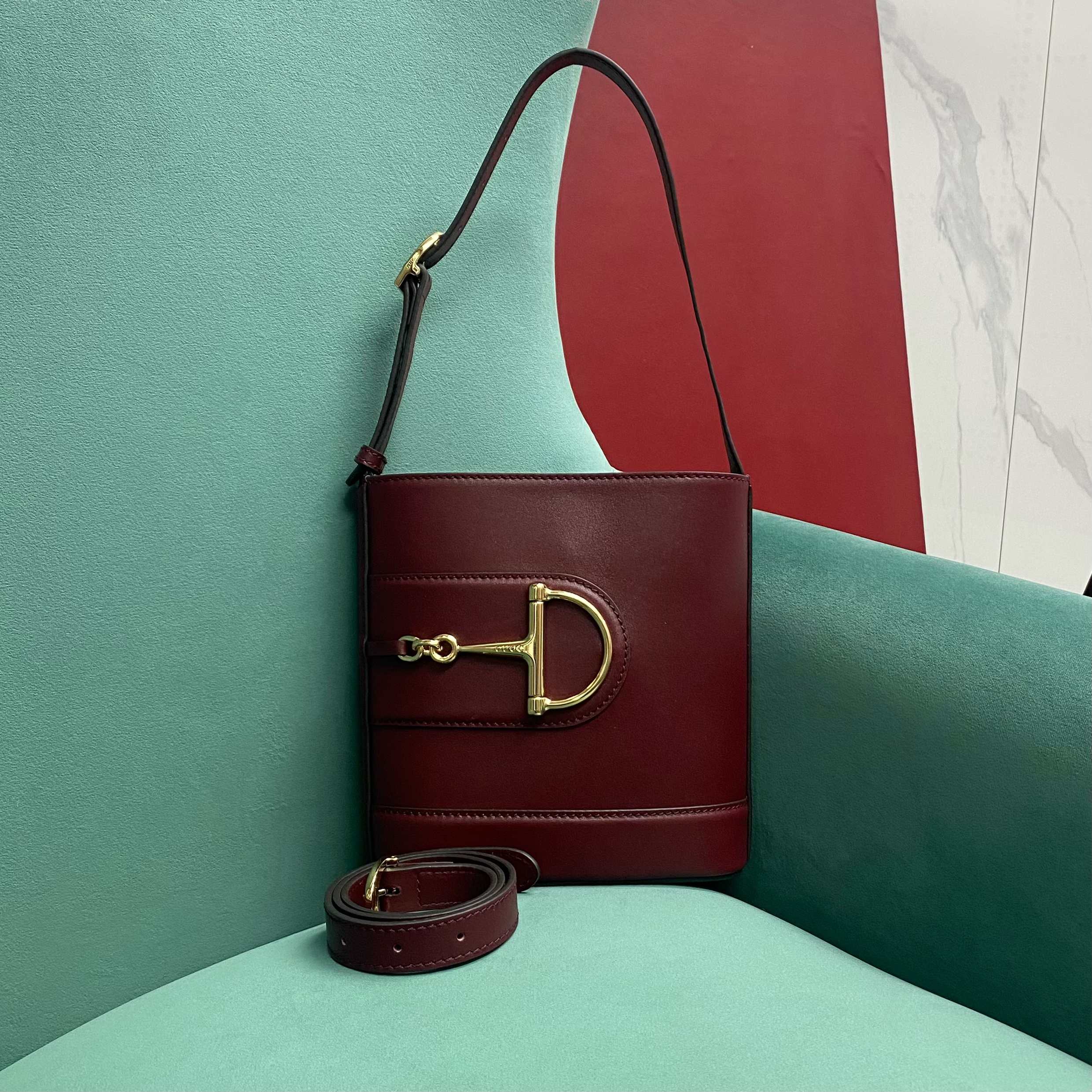 Gucci 73 small bucket bag