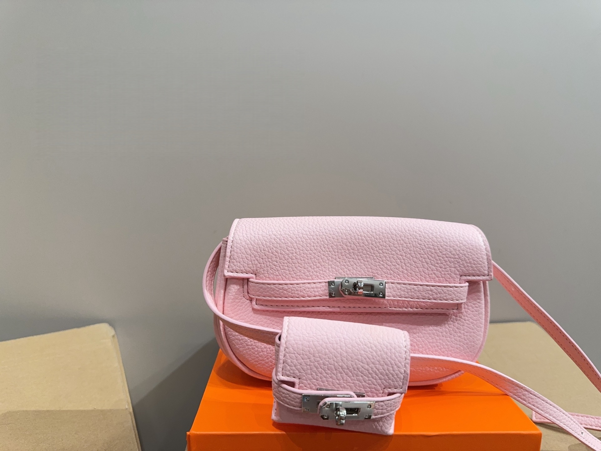 Hermès Swift Kelly Moove crossbody bag