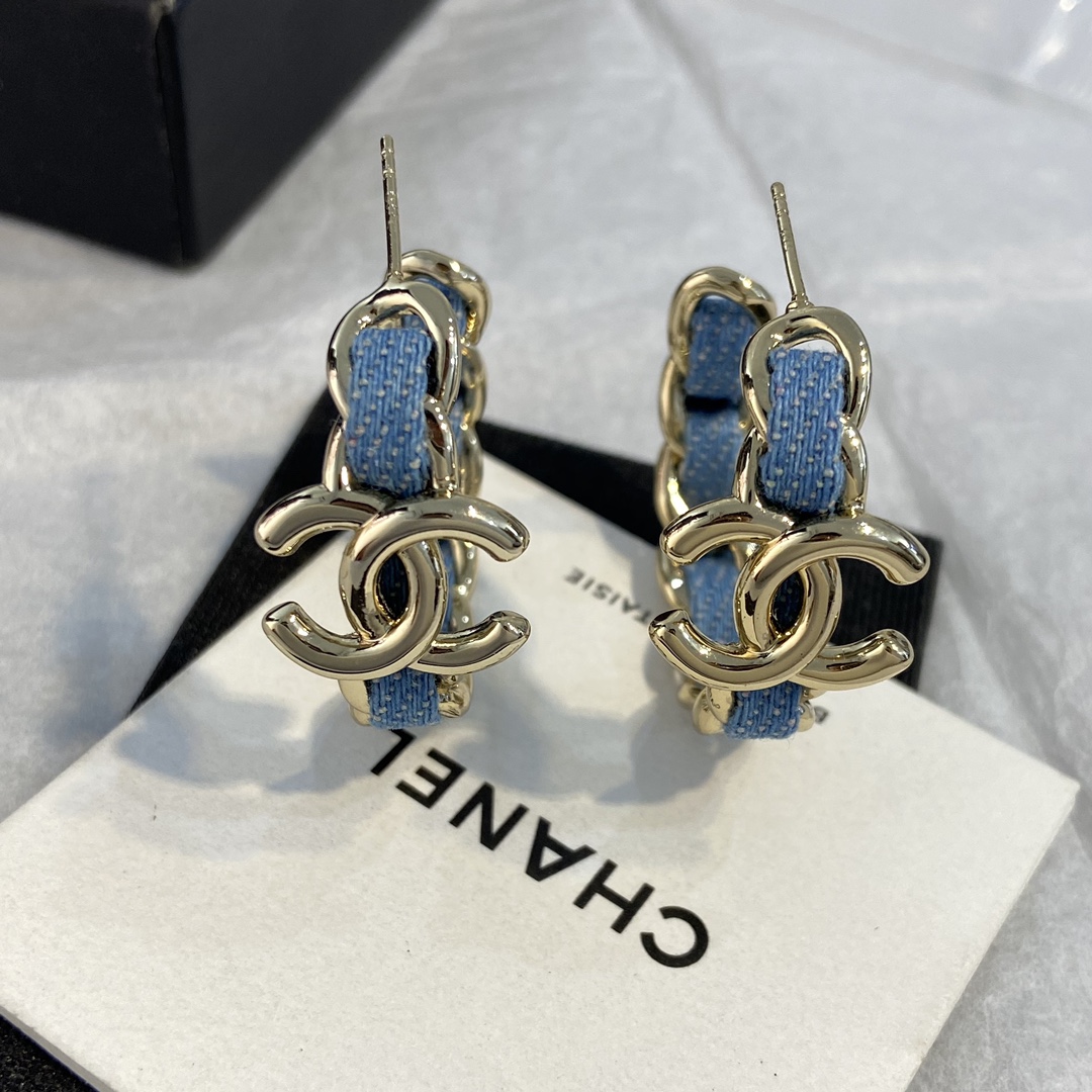 Chanel Hoop earrings - Metal & denim, gold & blue