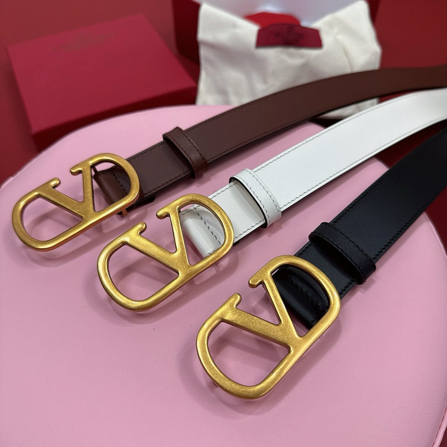 OGO SIGNATURE Buckle, Smooth Calfskin Belt