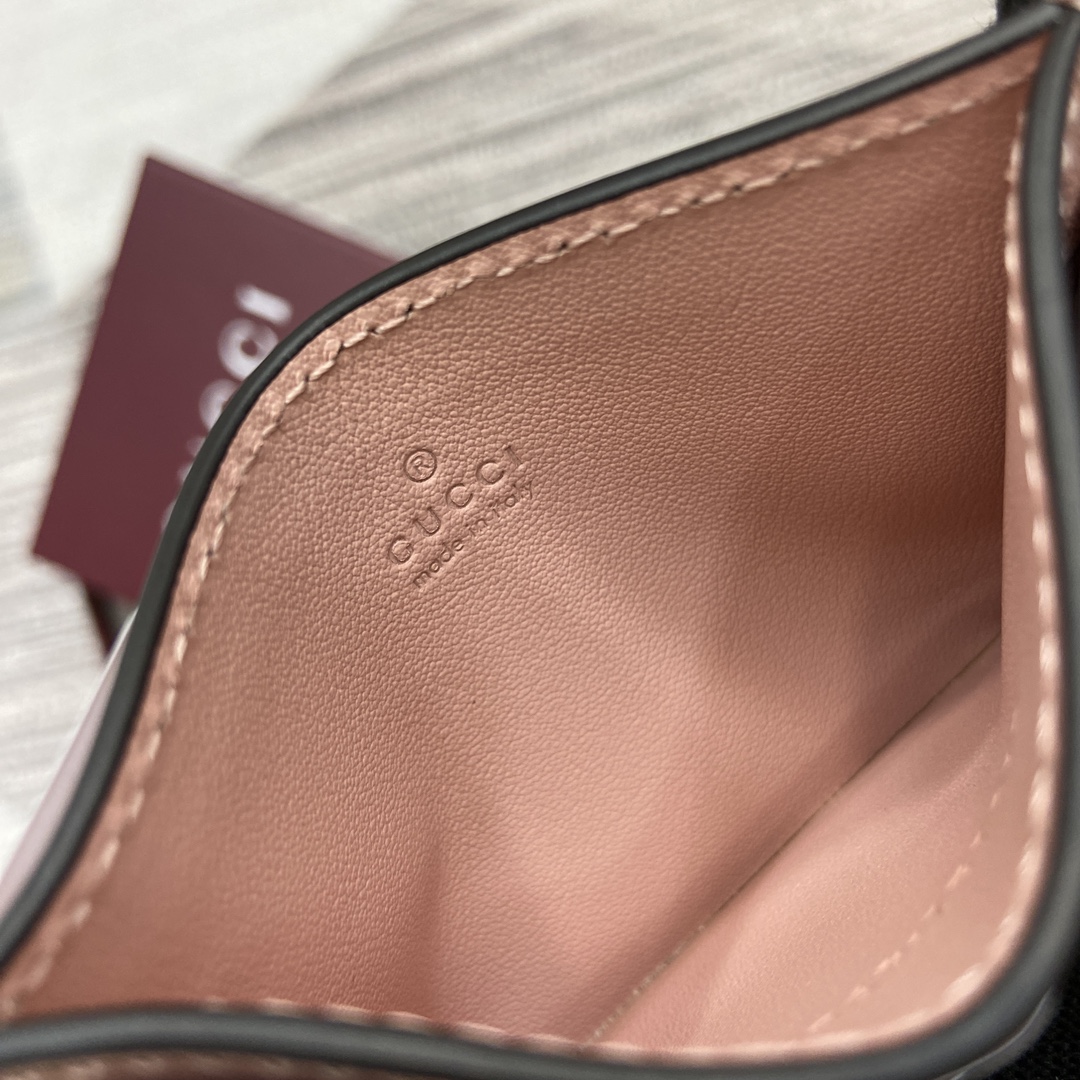 GG Emblem card case with strap-819121