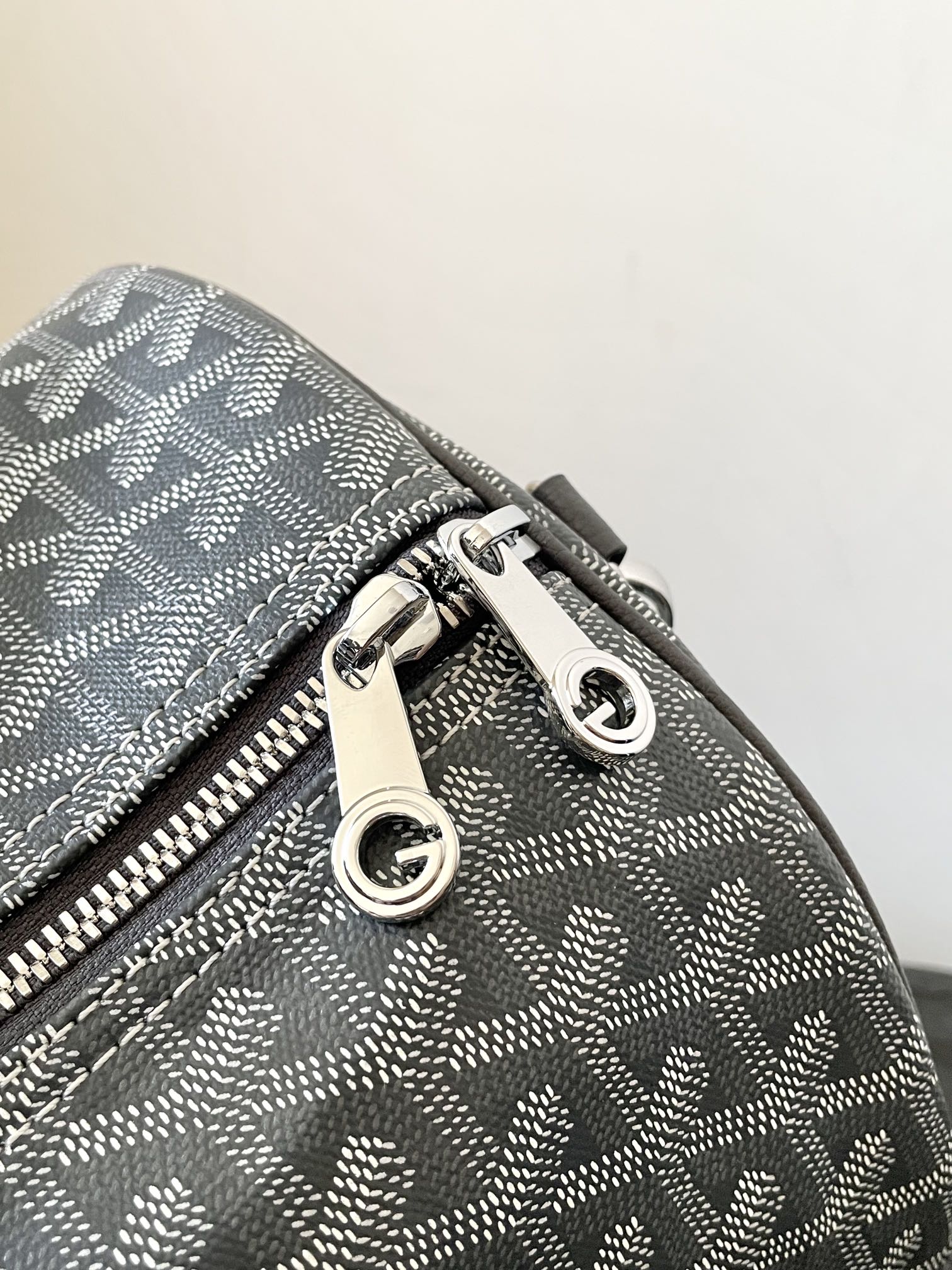 Goyard Barrel 40 – Grey 🩶