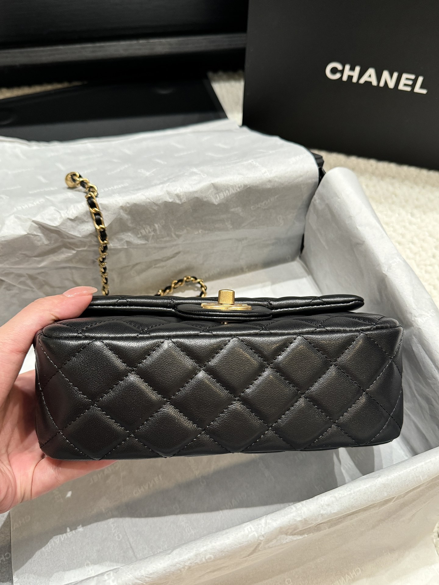 Chanel-CF-gold ball bag