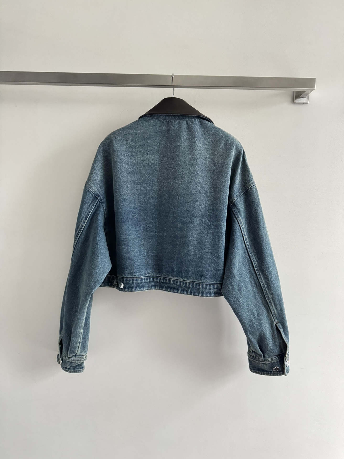Prada Cropped leather-trimmed denimjacket in blue