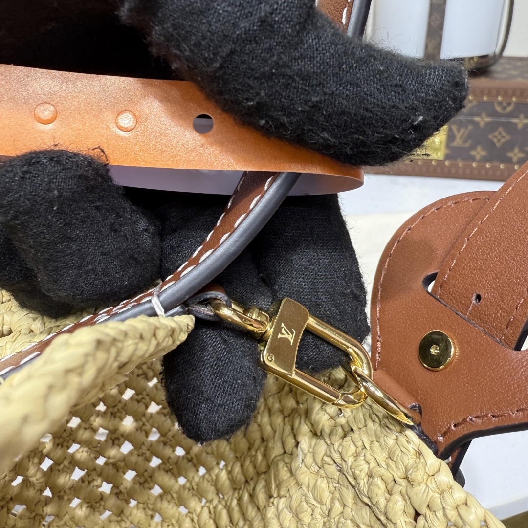 Louis Vuitton All In BB Bag – M14217