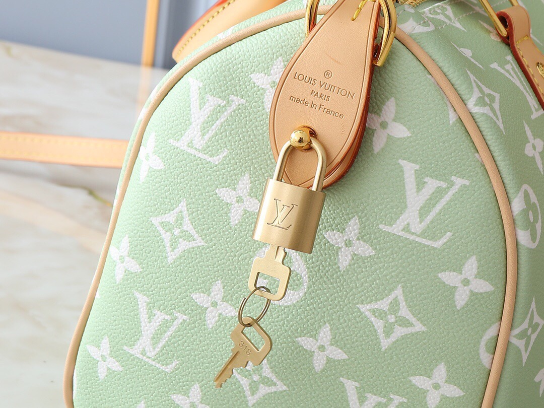 LV-M13614 Easy Pouch