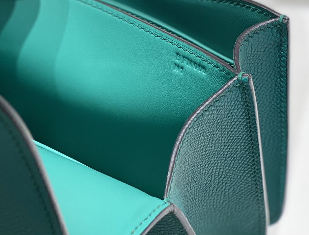 New Arrival | Constance [With Mirror Edition]