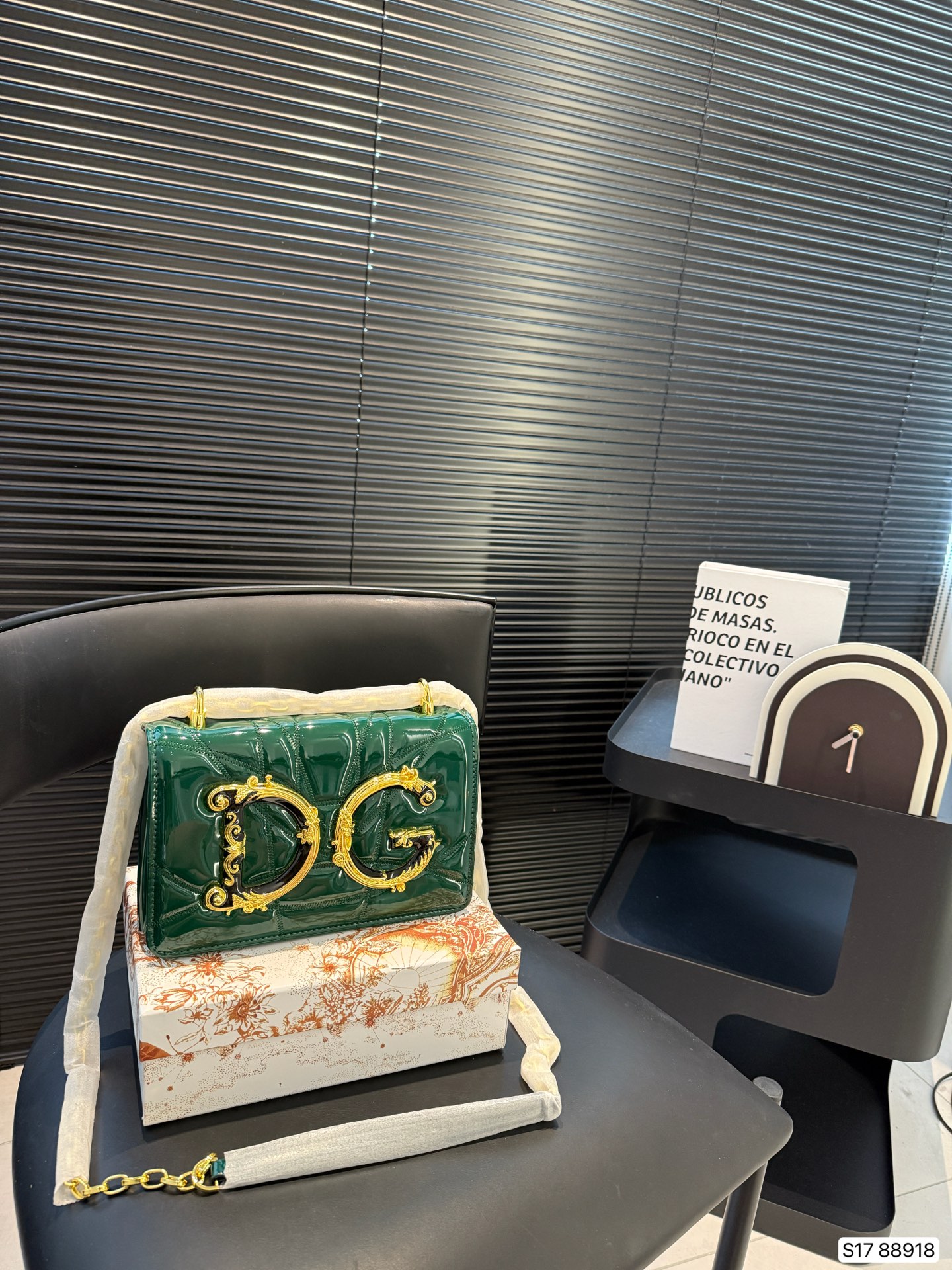 Dolce & Gabbana logo-plaque crossbody bag